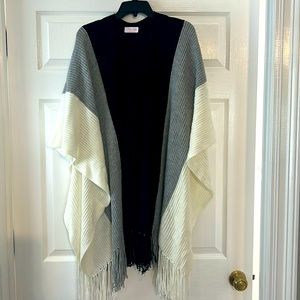 Pink‎ Lily Sweater Poncho